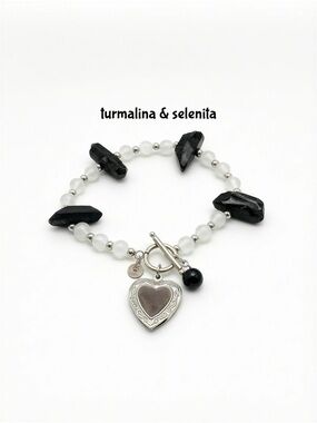 Black and White Beaded Heart Charm Bracelet
